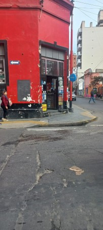 Fondo De Comercio En Importante Esquina De Barrio Norte