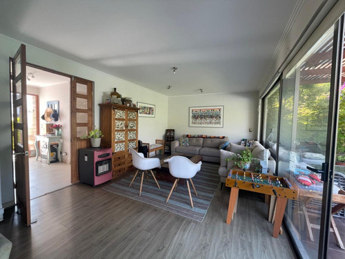 Se Vende 3d, 3b + Servicio, Piscina Y Quincho