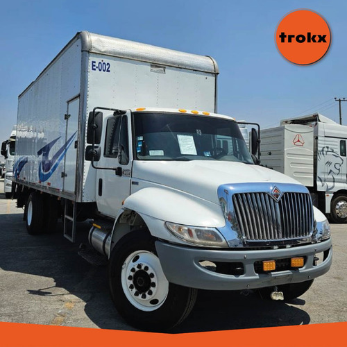International 4300 Modelo 2013