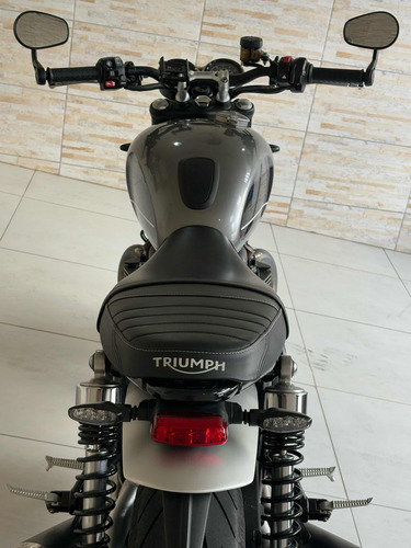 Triumph Speed Twin 1200