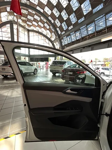 Volkswagen Taos 1.4 Comfortline At