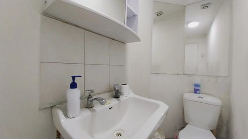 Arriendo Oficina Comercial Varios Usos Cocina Baños Santiago