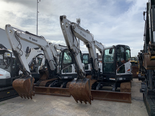 Excavadora Bobcat E80 Año 2016