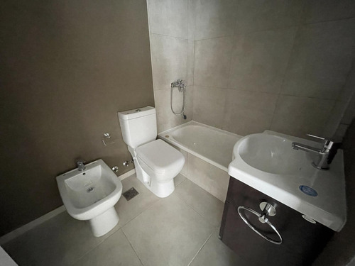 Dueño Vende O Permuta Por Departamento En Bariloche Monoambiente Divisible En San Telmo A Estrenar Oportunidad Ideal Inversion Apto Profesional Entrega Inmediata