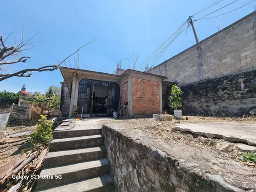 Venta De Terreno Con Construcción En Lagunilla Del Salto, Cuernavaca, Mor.
