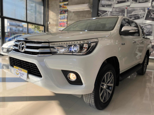 Toyota Hilux 2.8 Cd Srx 177cv 4x4 At 2017