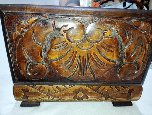 Antiguo Cofre Alhajero De Madera Tallada. ¡joyita! Marrón (Usado)
