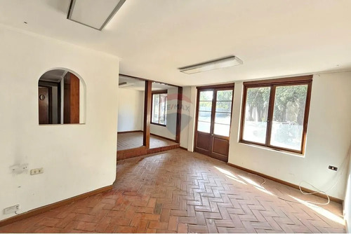 Casa Fines Comerciales - Metro Manquehue
