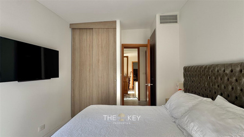 Casa En Venta De 4 Dorm. En Lo Barnechea