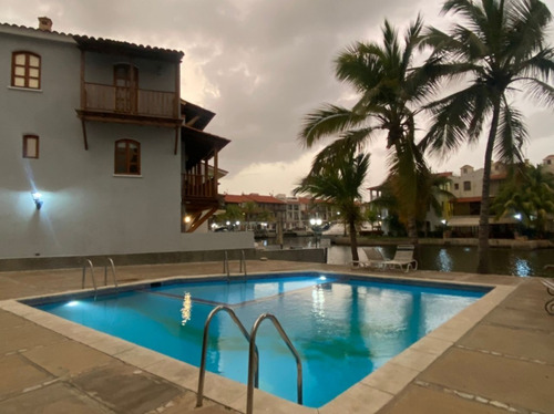Imagen 30 de 30 de Se Alquila Moderna E Impecable Casa En Pueblo Viejo