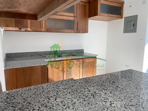 Apartamento 3er Nivel En Residencial Con Piscina, Santiago