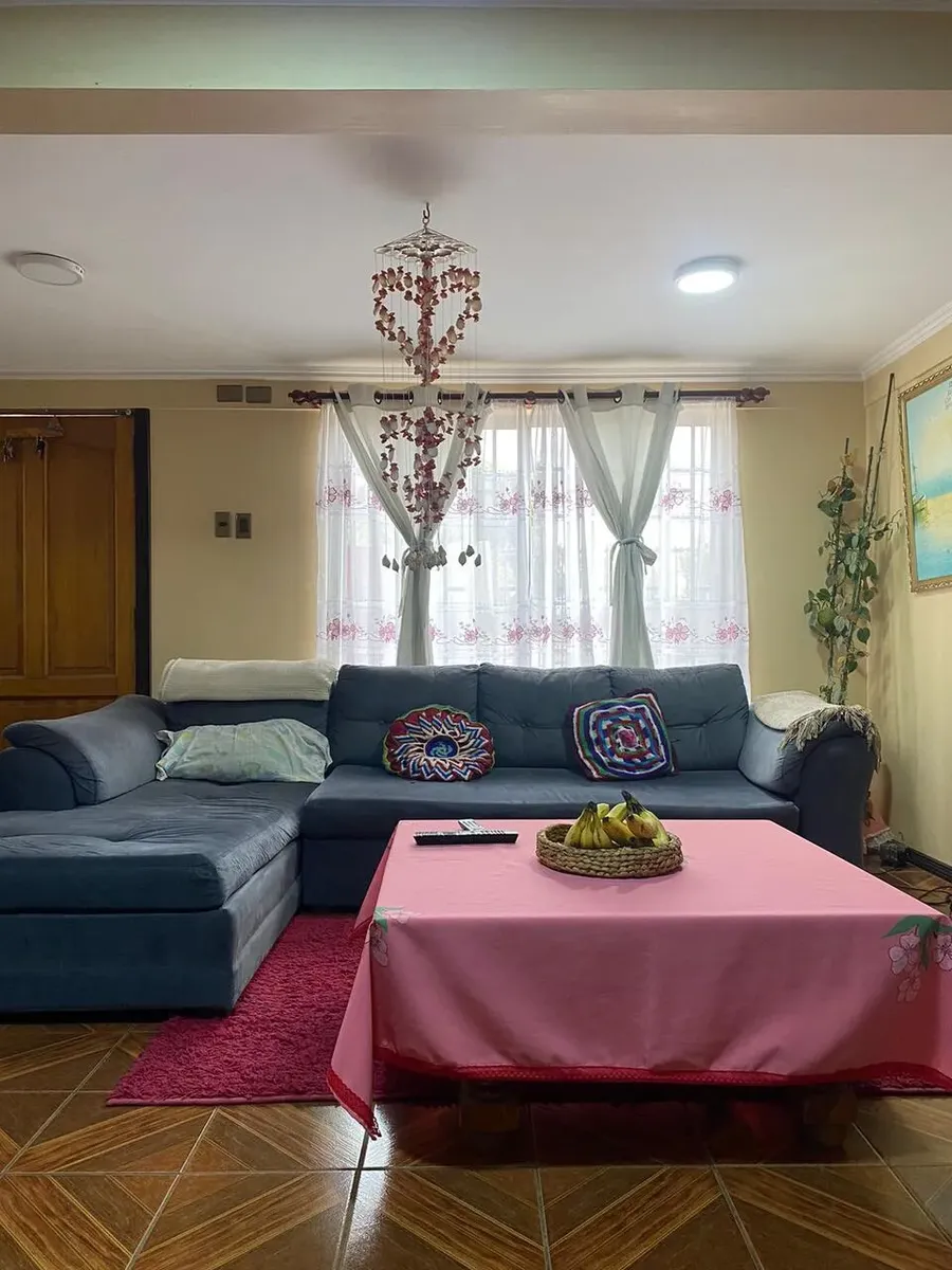 Imagen 4 de 21 de Bajo De Precio Ahora 160 Mm Gran Casa Con 5 D, 3b Y Gr Patio