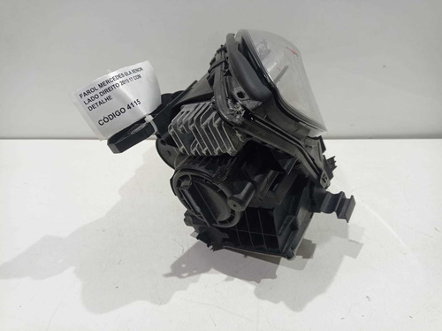 Farol Mercedes Gla Xenon Lado Direito 2015 17 Com Detalhe (Usado)