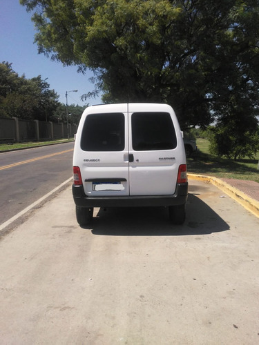 Imagen 2 de 6 de Peugueot Partner Hdi Mixta