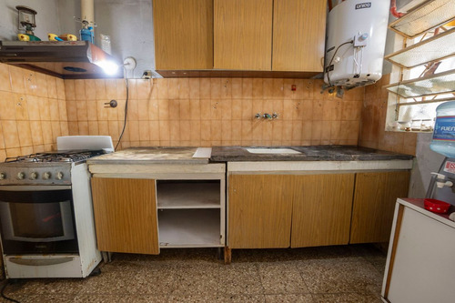 Venta De Casa Multifamiliar En Ituzaingó