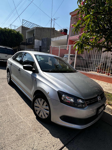 Volkswagen Vento 1.6 Active Mt