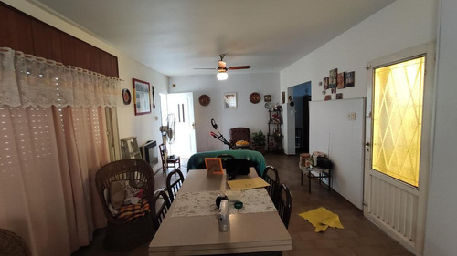Venta Casa Interna Excelente Estado - Granadero Baigorria