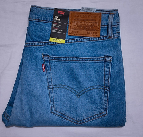 Jeans Levis Hombre 511 36/32 Celeste  Elásticado Talla 50