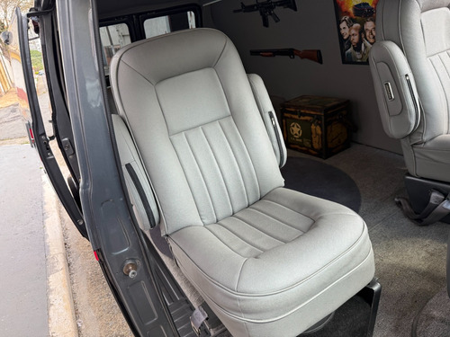 Chevrolet Gmc Van G20 V8 351 Furgao Esquadrao Classe A