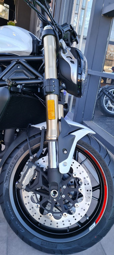 Imagen 12 de 24 de Benelli 752s - Benelli Store Pilar Mp