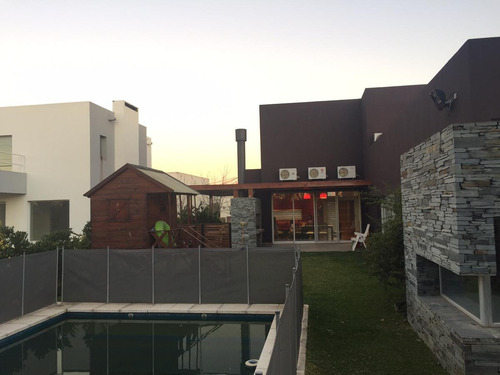 Casa - Los Alisos