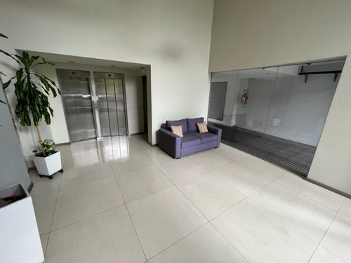 Departamento En Lomas De Zamora