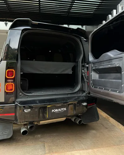 Land Rover Defender X-dinamic P400 2023 B2+