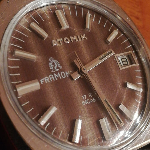 Reloj  Atomik  Framont   ( 1970s )   Unico - Swiss Coleccion