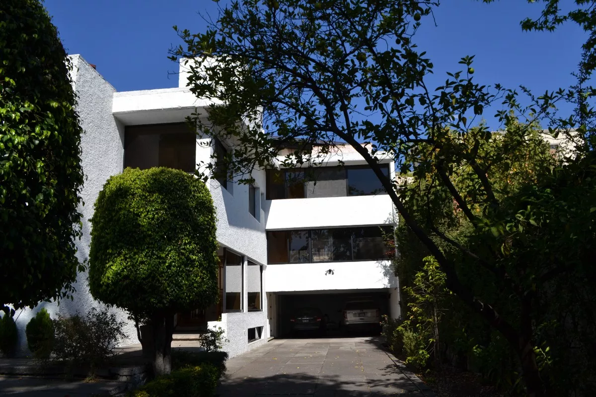 Casa En Venta En Bosques De La Lomas