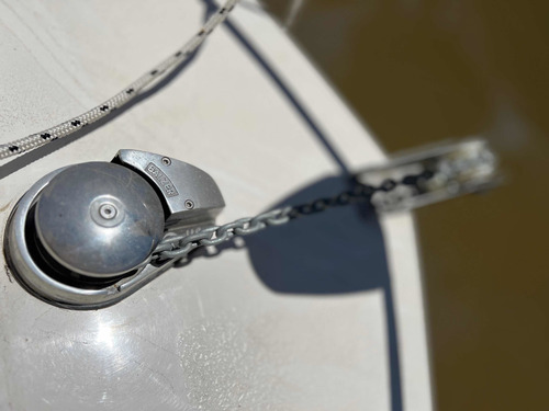 Imagen 9 de 25 de Lancha Cuddy Prinz Cabin 750 2021 Yamaha 150 Hp 4 Tiempos