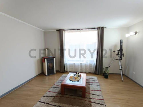 Se Vende Casa 3 Pisos, El Hualle Sur, La Florida