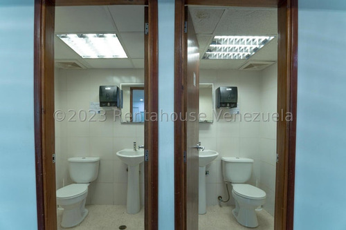 Imagen 20 de 28 de 23-28704 Venta Hermoso Edificio Para Uso Comercial O De Empresa