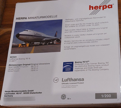 Avión A Escala Boeing 747-8 Lufthansa-herpa Alemán-esc 1/200 Blanco Gris Y Azul (Usado)