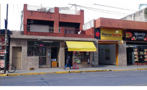 Venta Ph 2 Amb Con Patio. Av Castañares 4700. Villa Lugano. Caba.
