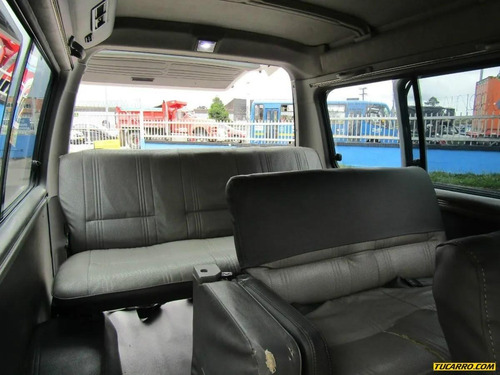 Mitsubishi L300 Microbús