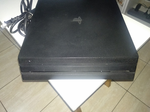 Consola Playstation 4 Pro Poco Uso!!! Negro (Usado)
