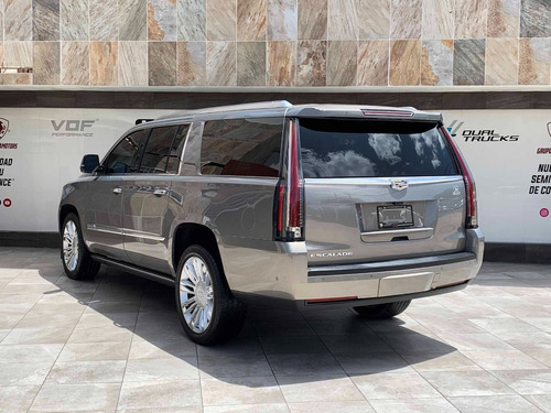 Imagen 3 de 14 de Cadillac Escalade Esv 2019 6.2 Platinum At