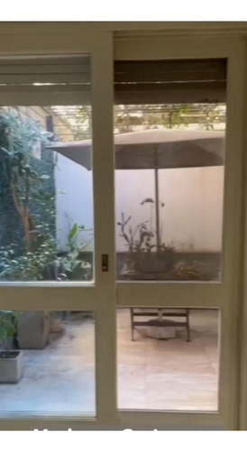 Casa 4 Ambientes En Quilmes Con Patio, Parrilla Y Cochera