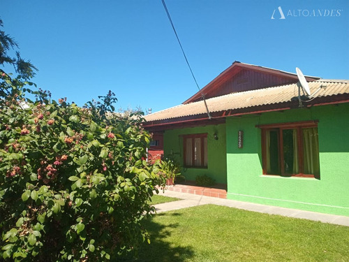 Casa En Venta De 5 Dorm. En Marchigüe