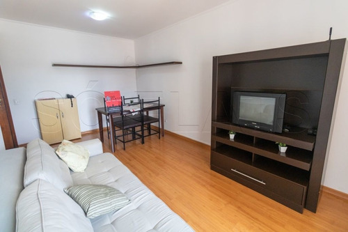 Imagem 2 de 15 de Flat A Venda 55m² - Sf33070