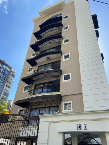 Penthouse Con Terraza Paraíso Cerquita De Piantini Piso 7, Torre Clasica De Solo 7 Familias 