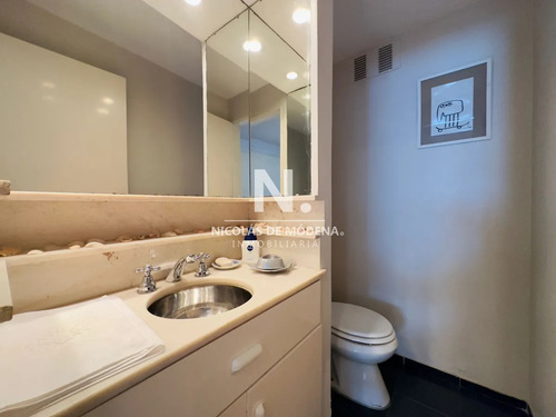 Apartamento En Venta, 4 Dormitorios, Torre De Categoría, Punta Del Este