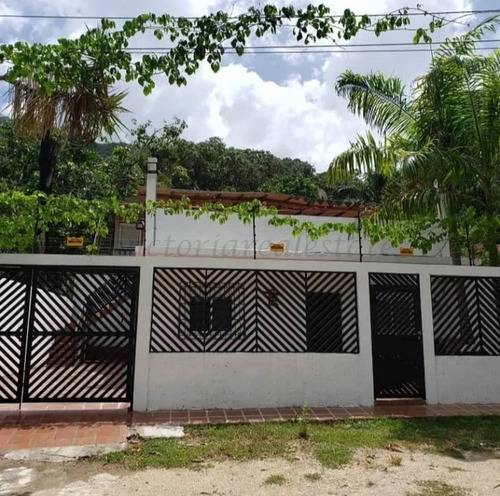 Imagen 2 de 9 de Casa En La Guaira Chichiriviche De La Costa