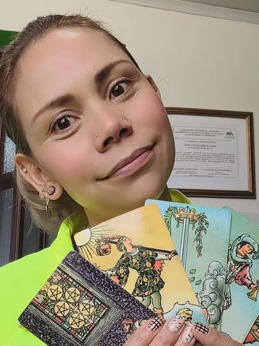 Imagen 5 de 5 de Lectura Del Tarot Con Amarilla (@lamagiadelamarillo)