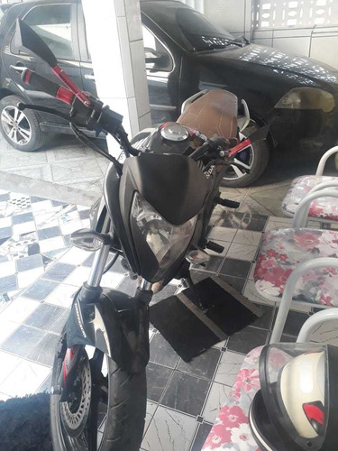 Imagem 2 de 3 de Honda Cb300