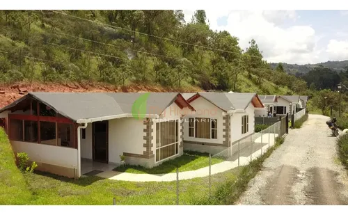 Finca Tipo Condominio Con 3 Casas