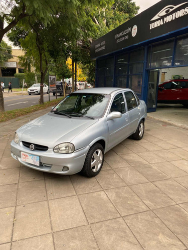 Chevrolet Corsa Classic 1.6 Gl Aa 4P