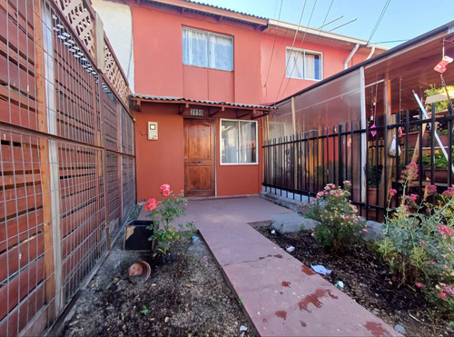 Casa En Venta, A Pasos Del Cesfam, Molina-maule