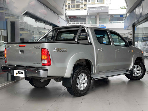 Toyota Hilux 3.0 SRV 4X4 CD 16V TURBO INTERCOOLER DIESEL 4P AUTOMĂTICO