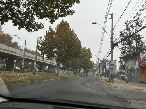 Práctica Casa Recién Renovada A Pasos Metro Las Parcelas